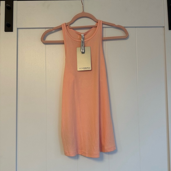 Lorna Jane Luxe Giselle Tank Peach - Picture 2 of 5